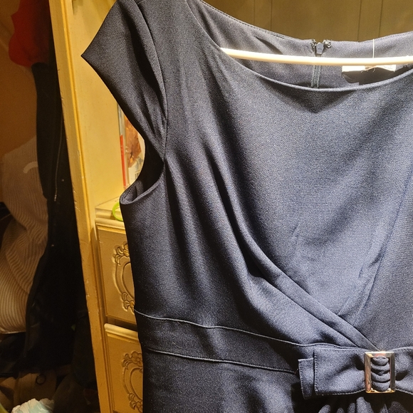 Dress - Picture 8 of 12